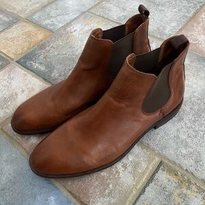 FRYE | Mens Tyler Chelsea Boots | Cognac | Men’s 12